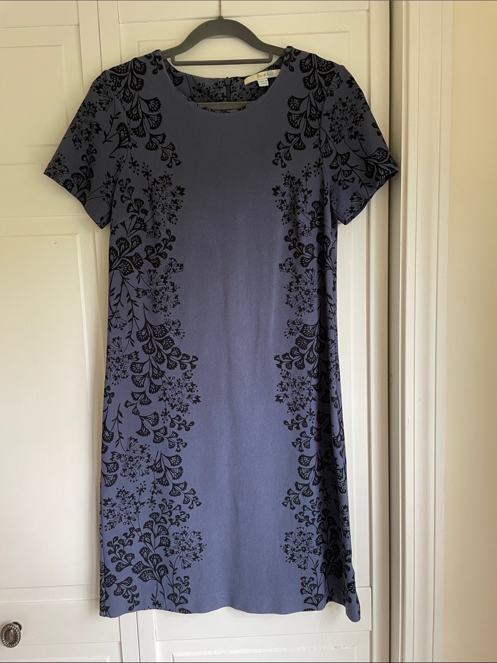 Boden floral accent dress size 6